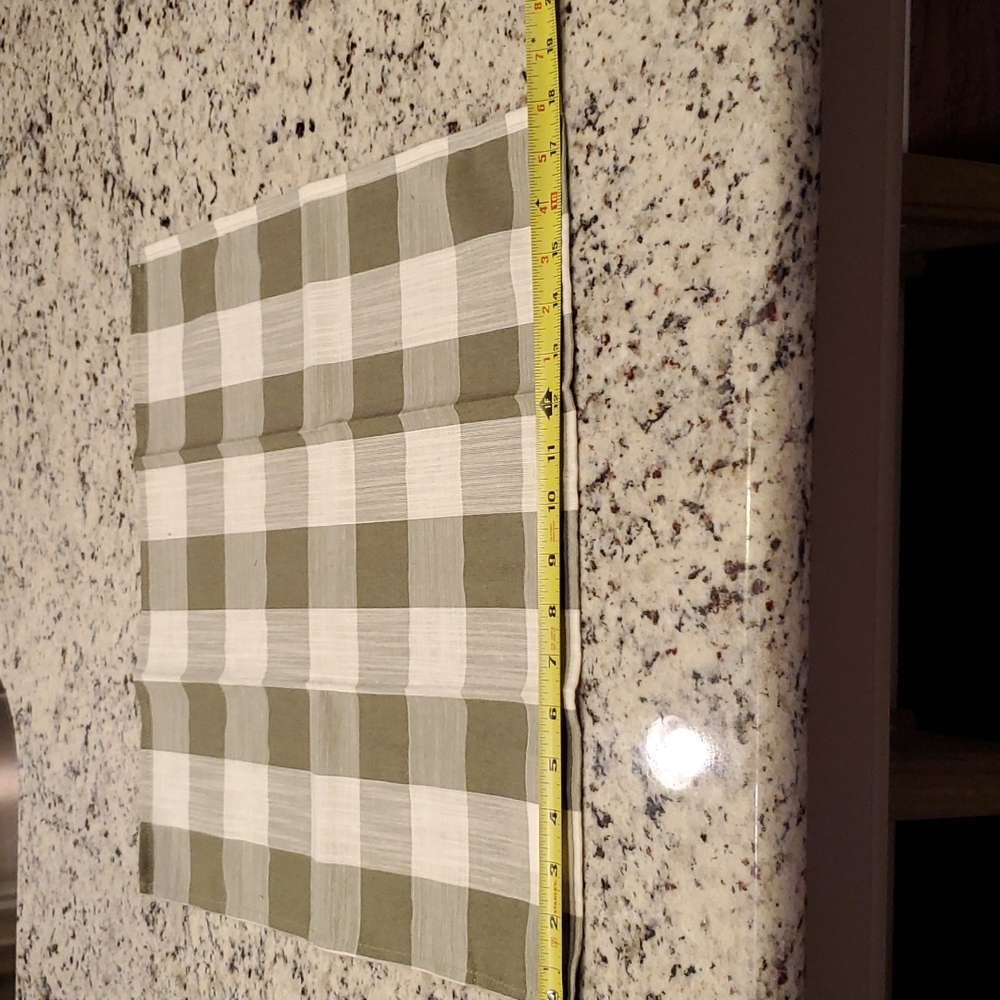 4 PC CLOTH NAPKINS - Picture 6 of 6